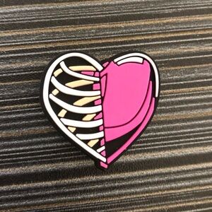 5/$10 Heart crocs charm